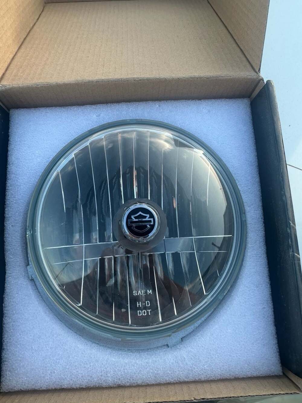 Genuine Harley-Davidson 5-3/4" Headlight Assembly OEM 68297-05